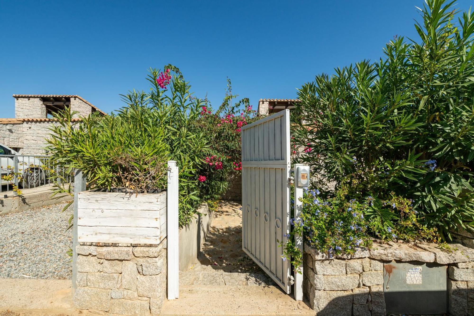 Villa Bouganville Cala Sinzias Castiadas Exterior foto